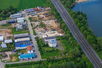 Vue aérienne de Parc industriel de Weindenring avec fly747 et Wreck Abbruch GmbH à Bensheim dans le département Hesse, Allemagne