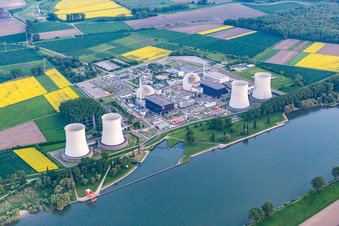 Vue aérienne de Centrale nucléaire à le quartier Wattenheim in Biblis dans le département Hesse, Allemagne