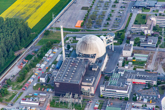 Centrale nucléaire à le quartier Wattenheim in Biblis dans le département Hesse, Allemagne hors des airs