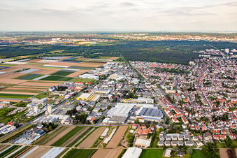 Vue aérienne de Zone industrielle de Nordring à Griesheim dans le département Hesse, Allemagne