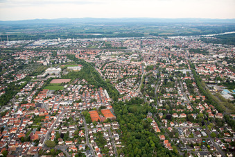 Vue aérienne de Quartier Hochheim in Worms dans le département Rhénanie-Palatinat, Allemagne