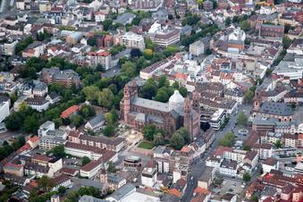 Photographie aérienne de Cathédrale à Worms dans le département Rhénanie-Palatinat, Allemagne