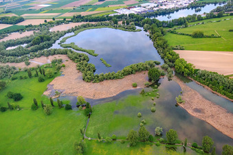 Vue aérienne de Welsch Loch sur le Lampertheimer Altrhein à Lampertheim dans le département Hesse, Allemagne