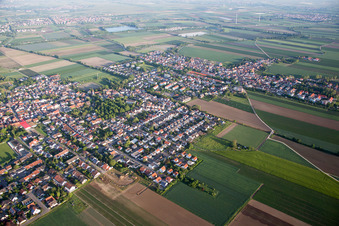 Vue aérienne de Flomersheim à le quartier Eppstein in Frankenthal dans le département Rhénanie-Palatinat, Allemagne
