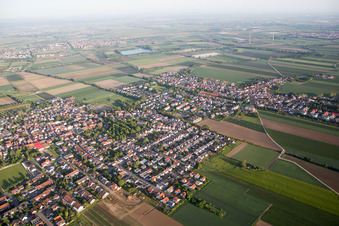 Vue aérienne de Quartier Flomersheim in Frankenthal dans le département Rhénanie-Palatinat, Allemagne