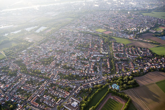 Vue aérienne de Quartier Edigheim in Ludwigshafen am Rhein dans le département Rhénanie-Palatinat, Allemagne