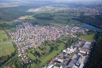 Vue aérienne de Quartier Zellhausen in Mainhausen dans le département Hesse, Allemagne