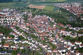 Quartier Windecken in Nidderau dans le département Hesse, Allemagne d'en haut