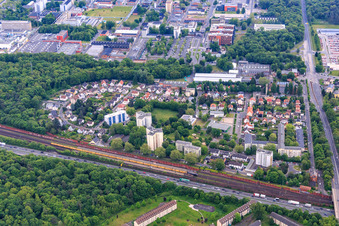 Vue aérienne de Bogenstr à le quartier Wolfgang in Hanau dans le département Hesse, Allemagne
