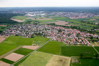 Vue aérienne de De l'est à le quartier Altheim in Münster dans le département Hesse, Allemagne