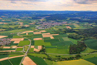 Vue aérienne de Vue de la ville depuis le nord à Groß-Bieberau dans le département Hesse, Allemagne