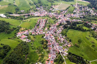 Vue aérienne de Quartier Ober-Beerbach in Seeheim-Jugenheim dans le département Hesse, Allemagne
