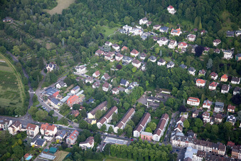 Vue aérienne de Kastellstr à le quartier Durlach in Karlsruhe dans le département Bade-Wurtemberg, Allemagne