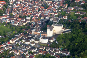 Vue aérienne de Moulins à grains Wachter Reiner à le quartier Heidelsheim in Bruchsal dans le département Bade-Wurtemberg, Allemagne