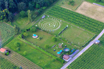 Vue aérienne de Observatoire Kraichtal sur le Kraichtäler Gälgenhole à le quartier Oberöwisheim in Kraichtal dans le département Bade-Wurtemberg, Allemagne