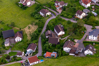Vue aérienne de Quartier Brombach in Eberbach dans le département Bade-Wurtemberg, Allemagne