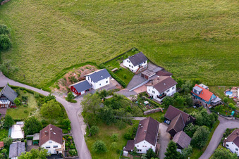 Quartier Brombach in Eberbach dans le département Bade-Wurtemberg, Allemagne vu d'un drone