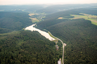 Photographie aérienne de Marbach, réservoir de Marbach à le quartier Hetzbach in Oberzent dans le département Hesse, Allemagne