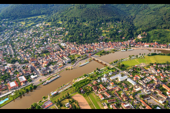 Vue aérienne de Aperçu de la ville depuis Norden am Main à Miltenberg dans le département Bavière, Allemagne