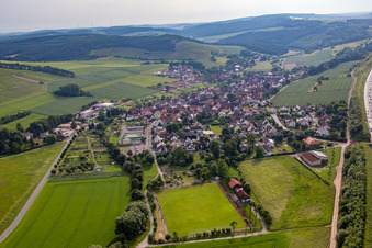 Photographie aérienne de Terrain de sport à le quartier Dertingen in Wertheim dans le département Bade-Wurtemberg, Allemagne