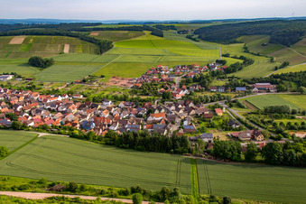 Quartier Dertingen in Wertheim dans le département Bade-Wurtemberg, Allemagne hors des airs