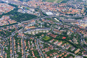 Vue aérienne de Parc Mönchberg, Salvatorstraße, Rottendorfer Straße à le quartier Frauenland in Würzburg dans le département Bavière, Allemagne
