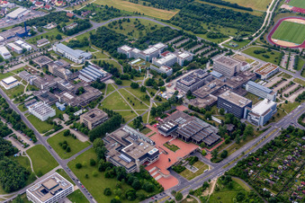 Vue aérienne de Campus universitaire et bibliothèque universitaire Würzburg à le quartier Frauenland in Würzburg dans le département Bavière, Allemagne