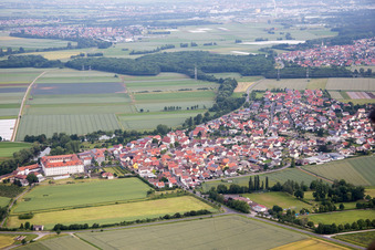 Vue oblique de Quartier Heidenfeld in Röthlein dans le département Bavière, Allemagne