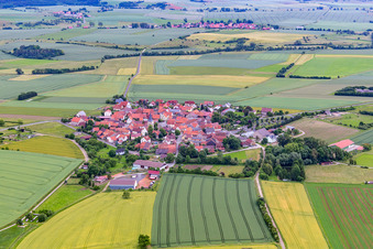 Vue aérienne de Quartier Rothausen in Höchheim dans le département Bavière, Allemagne