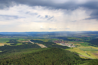 Vue aérienne de Vue de la ville depuis le sud-ouest à Rohr dans le département Thuringe, Allemagne