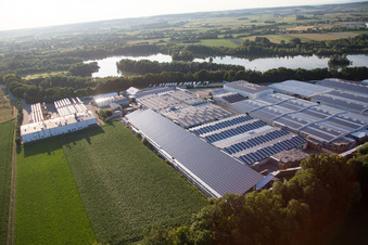 Vue aérienne de IKL Isarkrone Transport et Logistique à Mamming dans le département Bavière, Allemagne