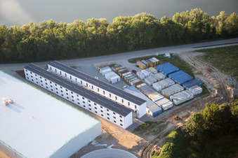 Vue aérienne de Parc résidentiel à Mamming dans le département Bavière, Allemagne