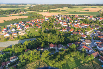 Vue aérienne de Quartier Zeholfing in Landau an der Isar dans le département Bavière, Allemagne