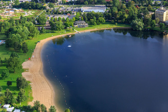 Vue aérienne de Piscine extérieure Wiesensee à Hemsbach dans le département Bade-Wurtemberg, Allemagne