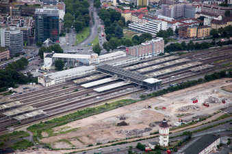 Vue aérienne de Gare centrale à le quartier Weststadt in Heidelberg dans le département Bade-Wurtemberg, Allemagne