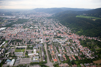 Vue aérienne de B3 Römerstr à le quartier Rohrbach in Heidelberg dans le département Bade-Wurtemberg, Allemagne