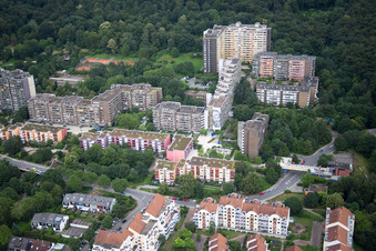 Vue aérienne de HD-Emmertsgrund à le quartier Emmertsgrund in Heidelberg dans le département Bade-Wurtemberg, Allemagne