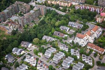 Vue aérienne de HD-Emmertsgrund à le quartier Emmertsgrund in Heidelberg dans le département Bade-Wurtemberg, Allemagne
