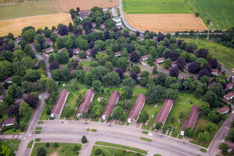 Bâtiment d'hébergement pour réfugiés et demandeurs d'asile, centre d'accueil initial du Land de Bade-Wurtemberg dans le district de Patrick-Henry-Village à le quartier Patrick Henry Village in Heidelberg dans le département Bade-Wurtemberg, Allemagne hors des airs