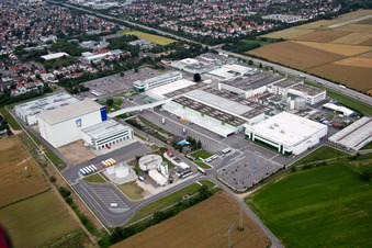 Vue aérienne de Locaux de l'usine Rudolf Wild GmbH & Co. KG (Capri-Sonne) à Eppelheim dans le département Bade-Wurtemberg, Allemagne