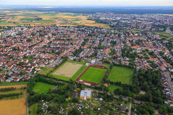 Photographie aérienne de Terrains de sport du TSG Eintracht Plankstadt à Plankstadt dans le département Bade-Wurtemberg, Allemagne