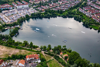 Vue aérienne de Nouvelle zone de développement Alterseestraße sur le lac Rheinau à le quartier Rheinau in Mannheim dans le département Bade-Wurtemberg, Allemagne