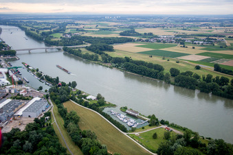 Enregistrement par drone de Worms dans le département Rhénanie-Palatinat, Allemagne