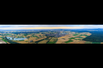 Vue aérienne de Panorama à Groß-Rohrheim dans le département Hesse, Allemagne