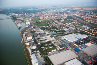 Enregistrement par drone de Worms dans le département Rhénanie-Palatinat, Allemagne