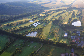 Vue oblique de Terrain de golf du Golfclub am Donnersberg eV à Imsbach dans le département Rhénanie-Palatinat, Allemagne