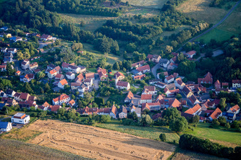 Vue aérienne de Champs agricoles et terres agricoles à Jakobsweiler dans le département Rhénanie-Palatinat, Allemagne