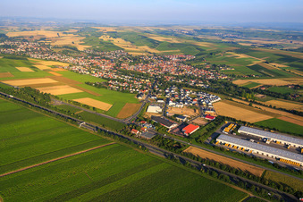 Saulheim dans le département Rhénanie-Palatinat, Allemagne hors des airs