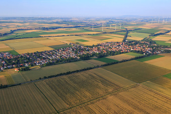 Vue aérienne de Vue du nord à Undenheim dans le département Rhénanie-Palatinat, Allemagne
