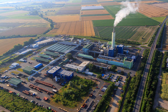 Vue aérienne de Locaux d'usine HIM GmbH (SAV) et HIM-ASG à Biebesheim am Rhein dans le département Hesse, Allemagne